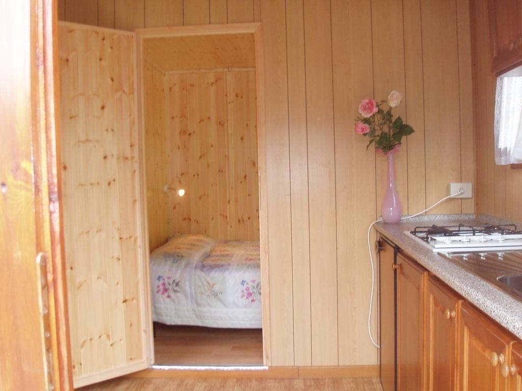 Villaggio Camping Valdeiva 데이바마리나 외부 사진